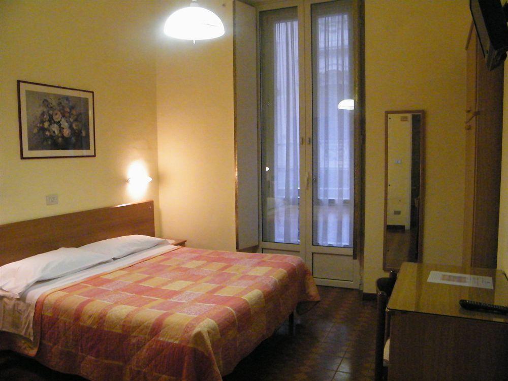 Hotel Alba Torino Centro Bagian luar foto