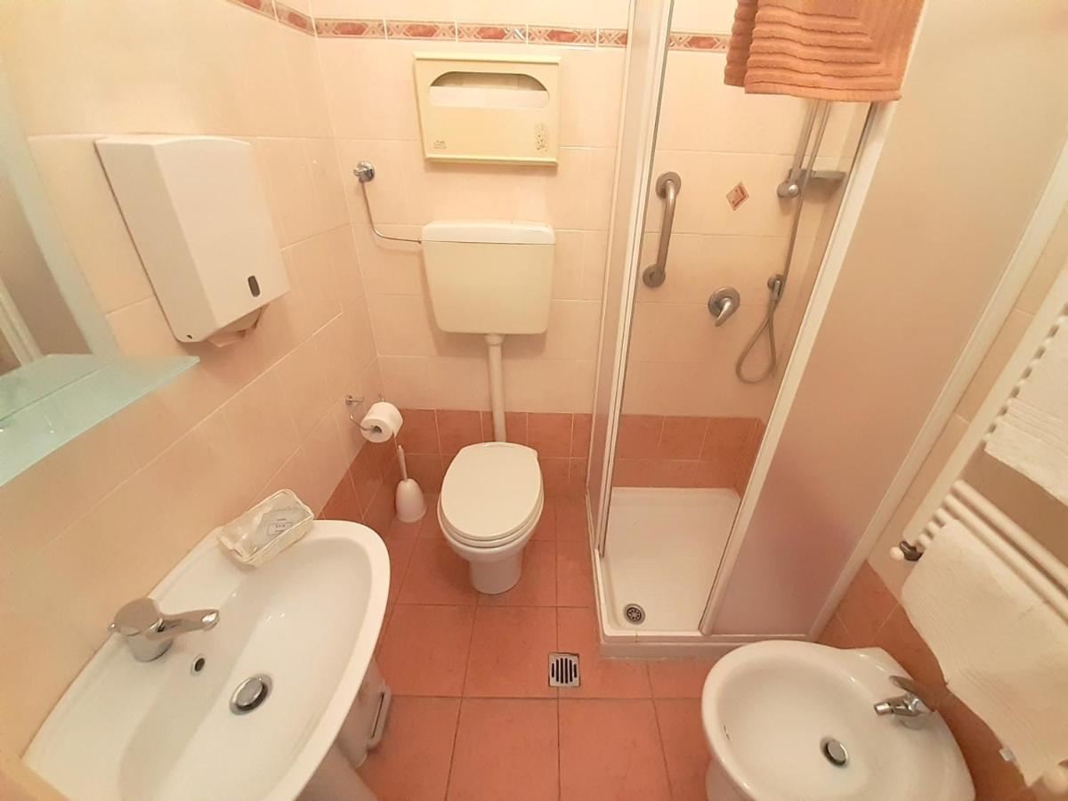 Hotel Alba Torino Centro Bagian luar foto